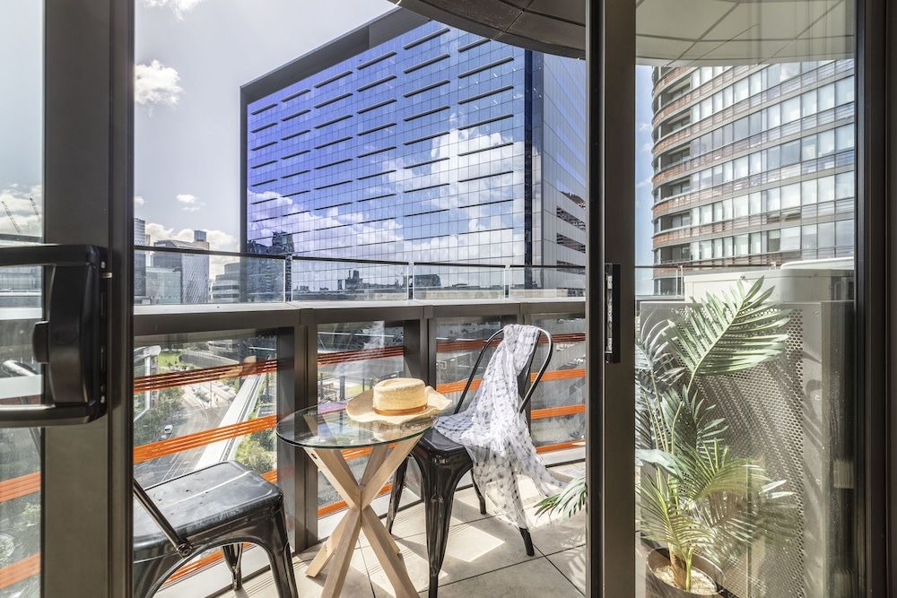 Kula Docklands Superior Apartment, 2 Bedrooms 10