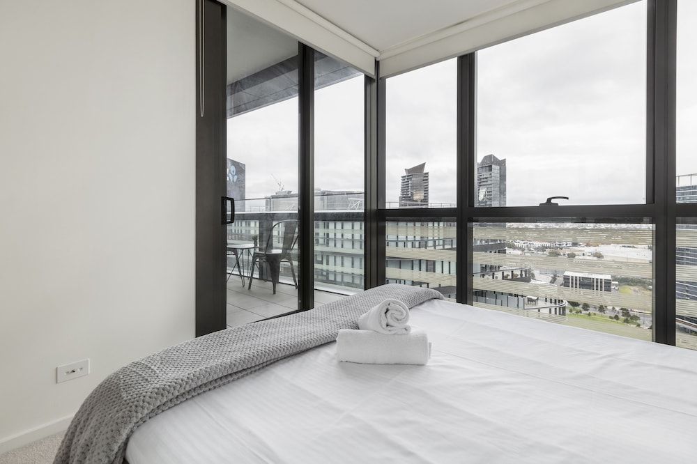 Kula Docklands Premium Apartment, 1 Bedroom 8