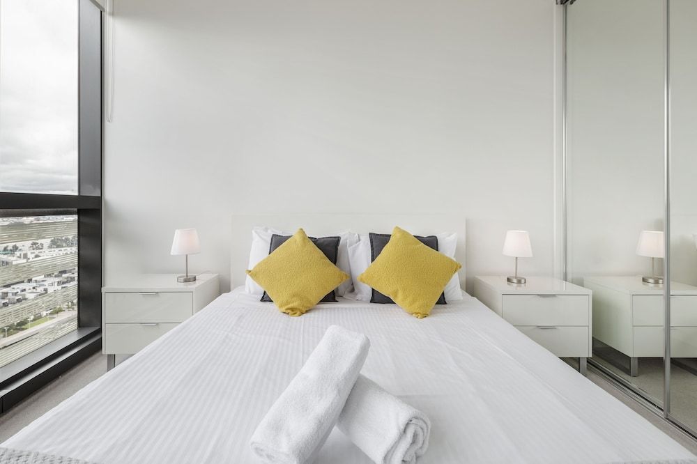 Kula Docklands Premium Apartment, 1 Bedroom 3