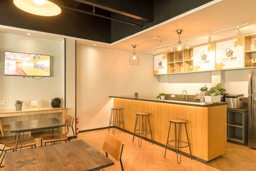 undefined Yellow Bee Tanah Abang 10