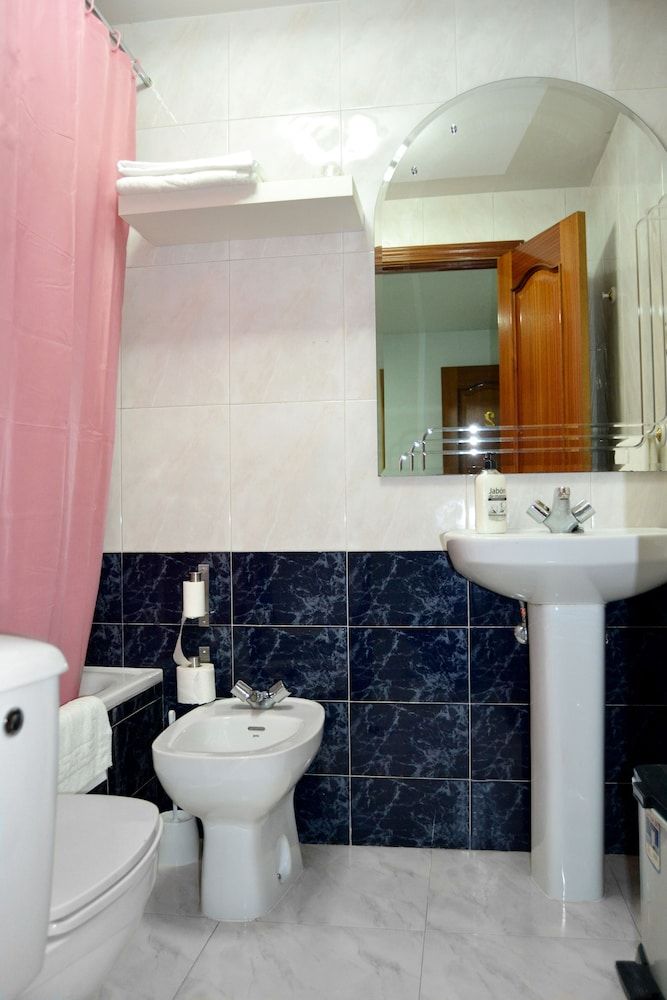 Hostal Lady Ana Maria Double Room, 2 Twin Beds (Interior) 3