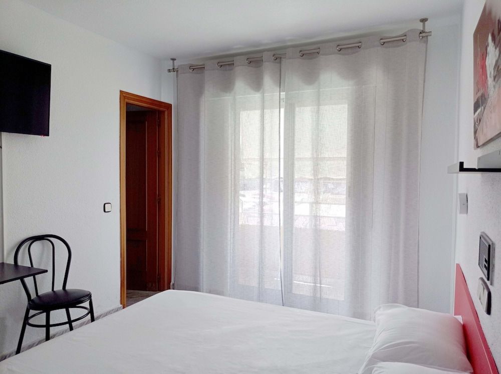 Hostal Lady Ana Maria Family Triple Room, Balcony