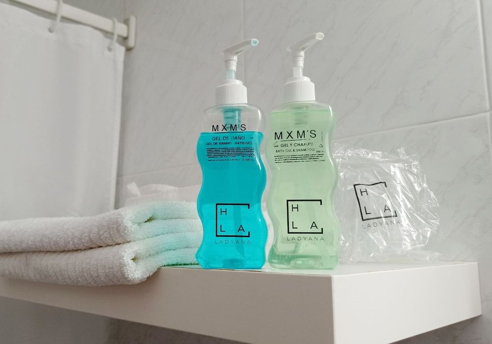 Hostal Lady Ana Maria Triple Room, 3 Twin Beds (Interior) 4