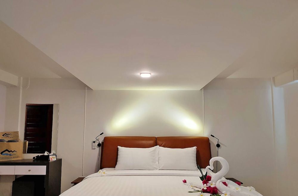 undefined Phi Phi Mountain Beach Resort 2