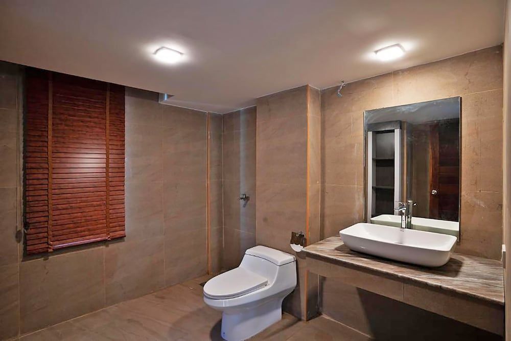 undefined Phi Phi Mountain Beach Resort 9