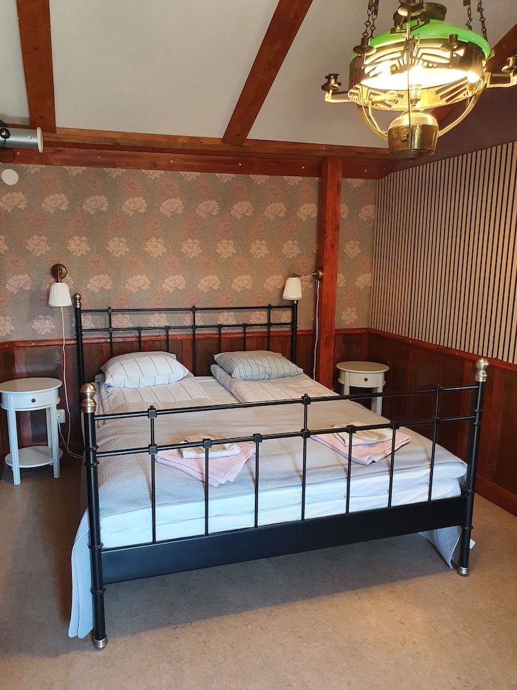 Double Room (Flora)