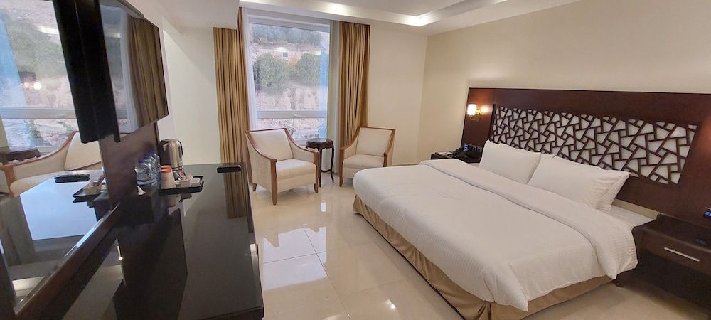 undefined Petra Elite Hotel 4