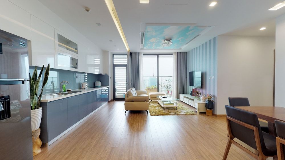 undefined Luxury Apartment in Vinhomes Metropolis 4