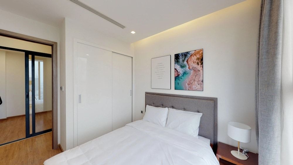 undefined Luxury Apartment in Vinhomes Metropolis 9
