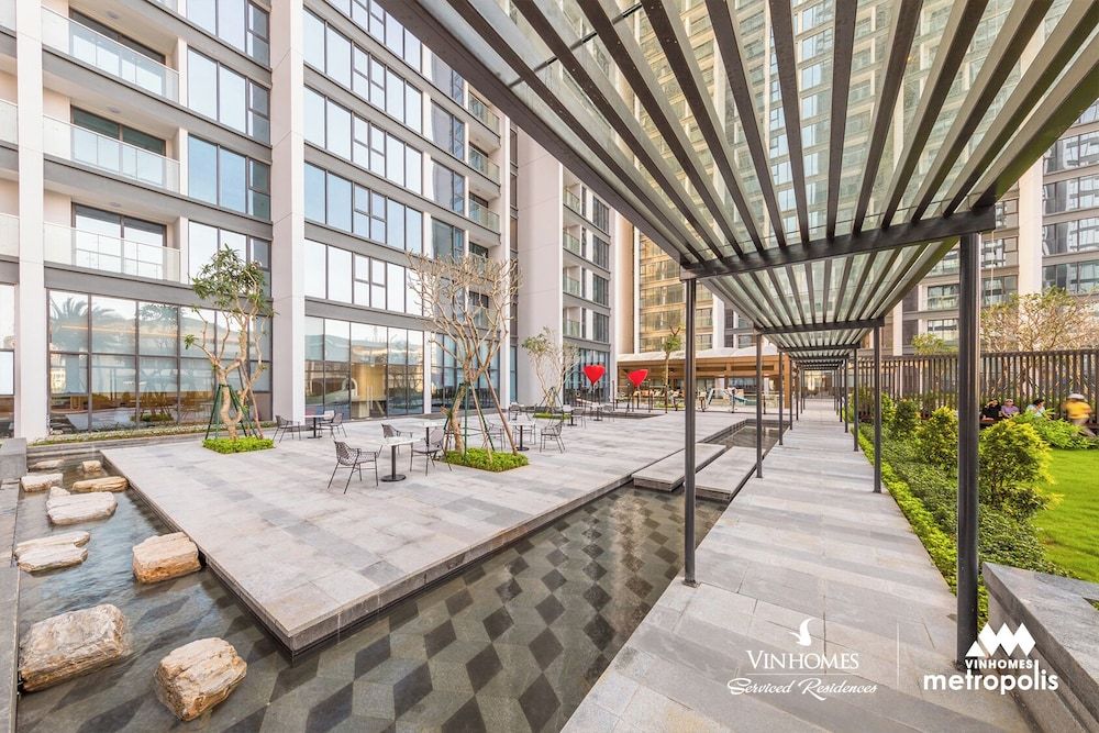 undefined Luxury Apartment in Vinhomes Metropolis 10