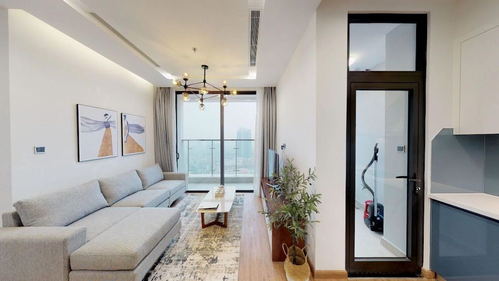 undefined Luxury Apartment in Vinhomes Metropolis