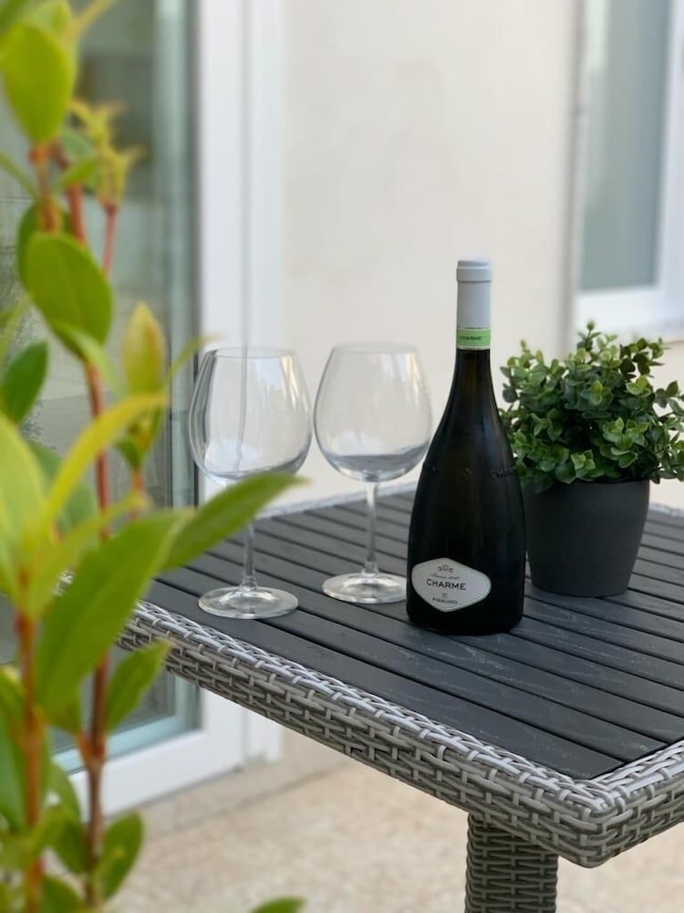 Thalya Luxury Rooms Deluxe Double or Twin Room (101) 10