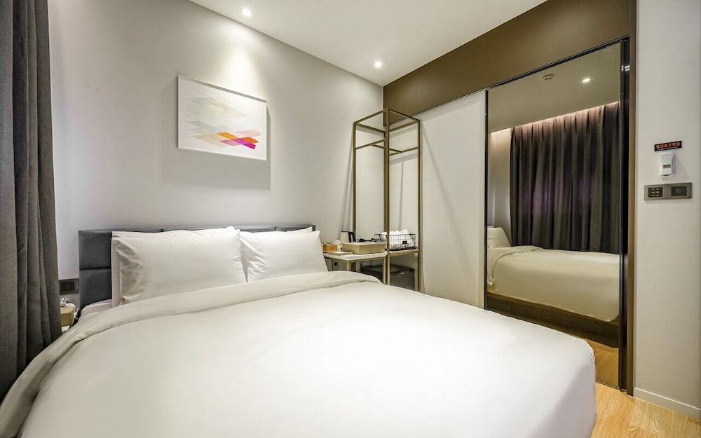 Gijang No.25 Hotel Standard Double Room (Netflix) 6