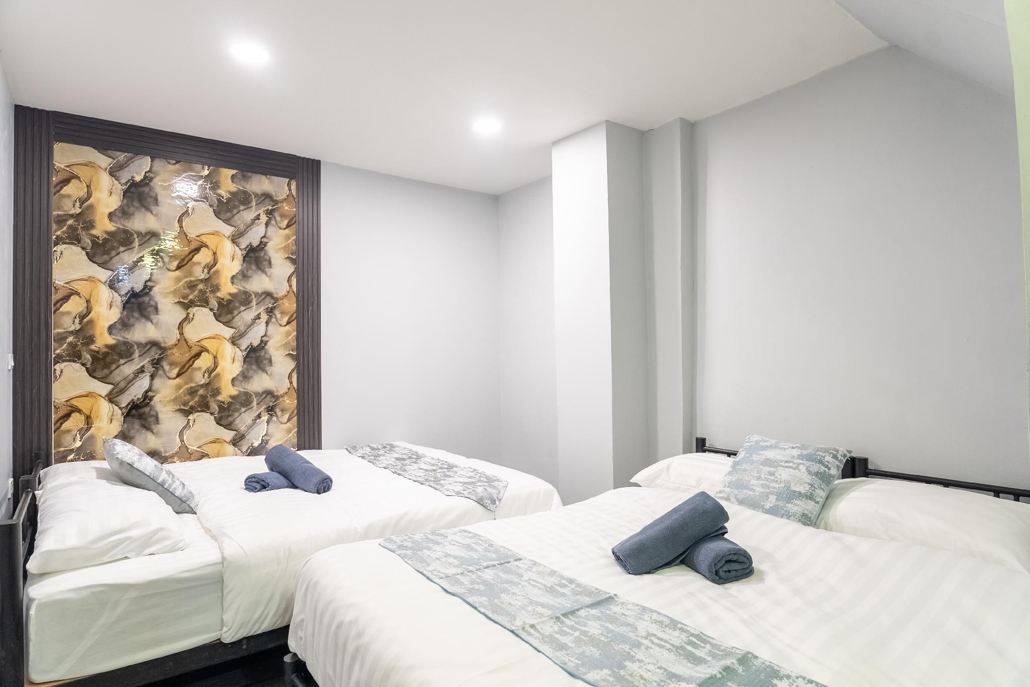  Deluxe Twin Room Type A