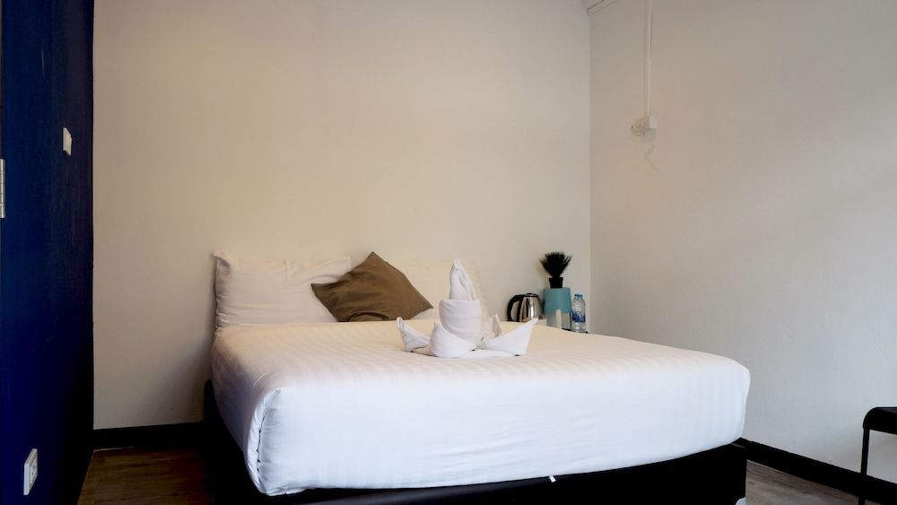 undefined Sleep With Me Bangkok - BTS Phra Khanong 4