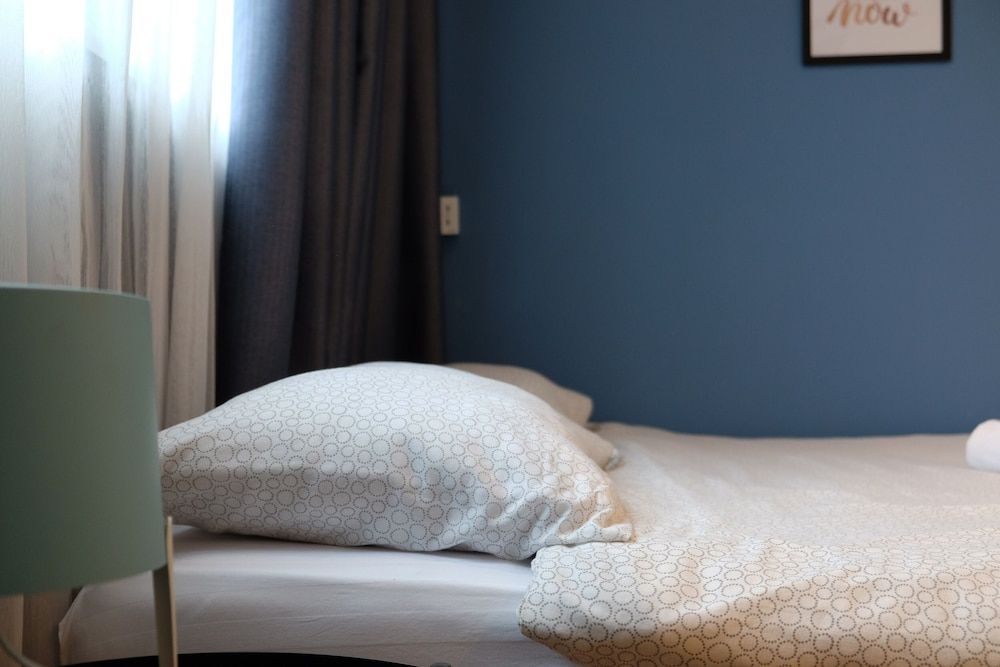 Sleep With Me Bangkok - BTS Phra Khanong Standard Double Room 4