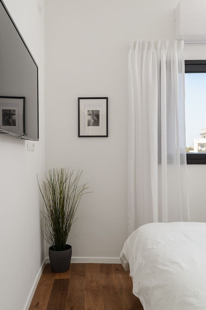 AirTLV - Rambam Residence City Apartment, 1 Bedroom, Balcony 18