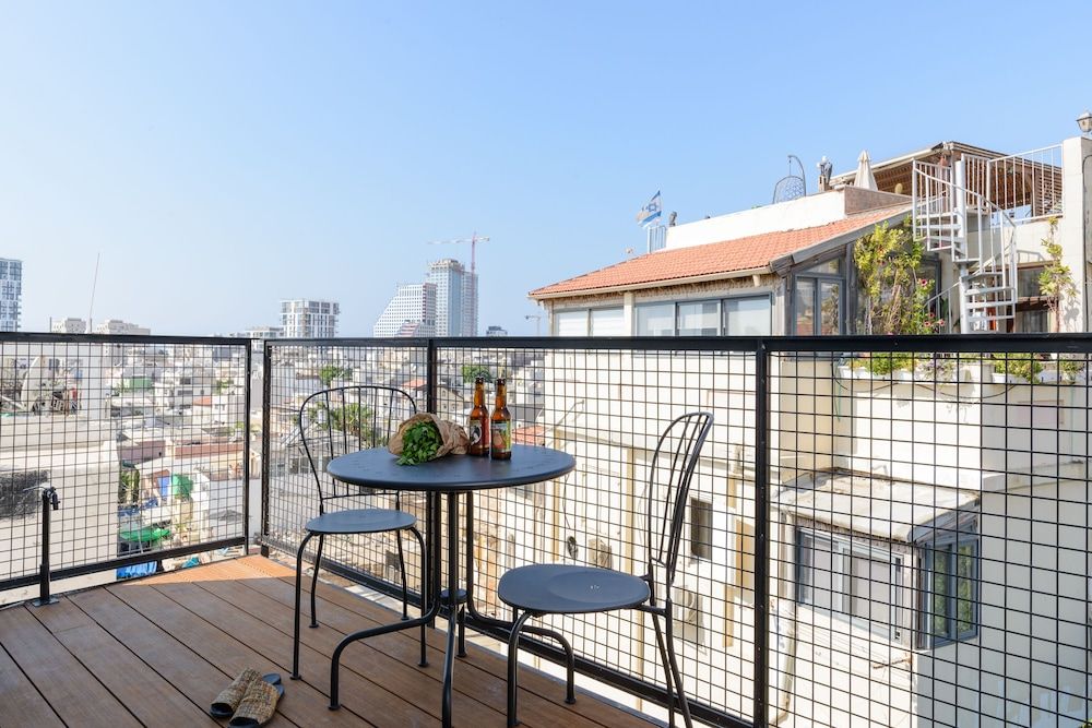 AirTLV - Rambam Residence City Apartment, 1 Bedroom, Balcony 6