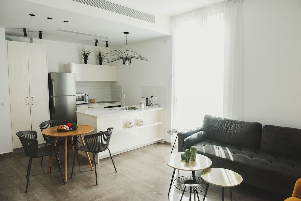 AirTLV - Rambam Residence City Apartment, 1 Bedroom, Balcony 19