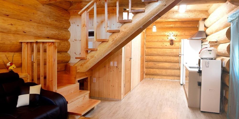 SSE Log Town 6 Person Suite House 6