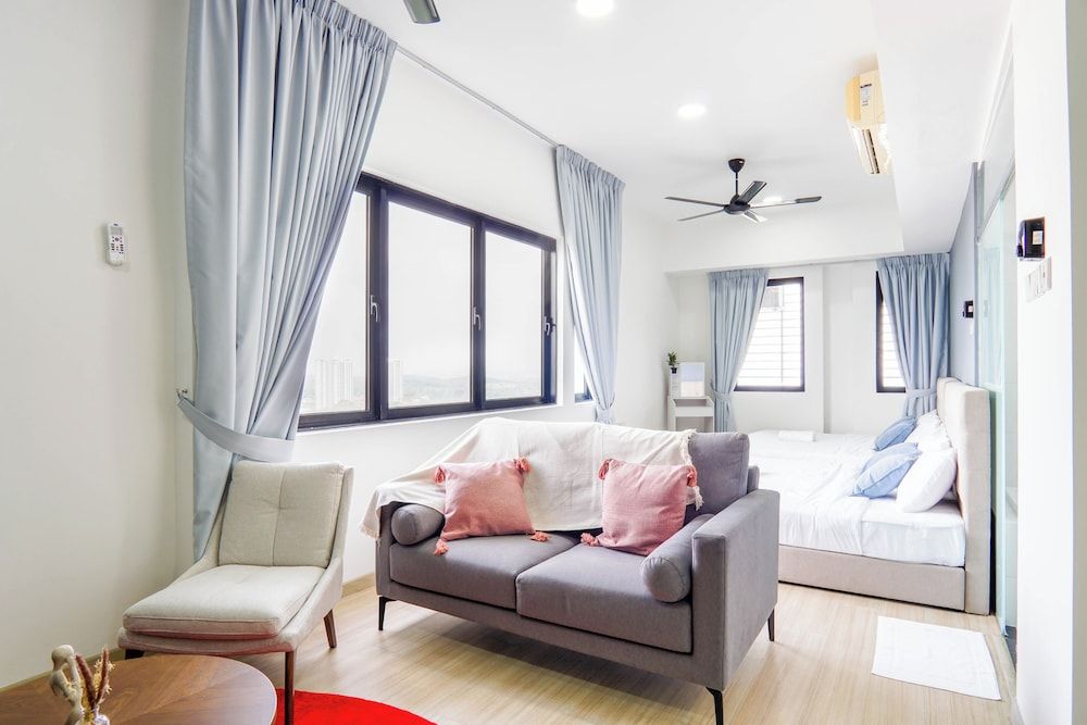 undefined Encorp Strand Residences by Airhost 2