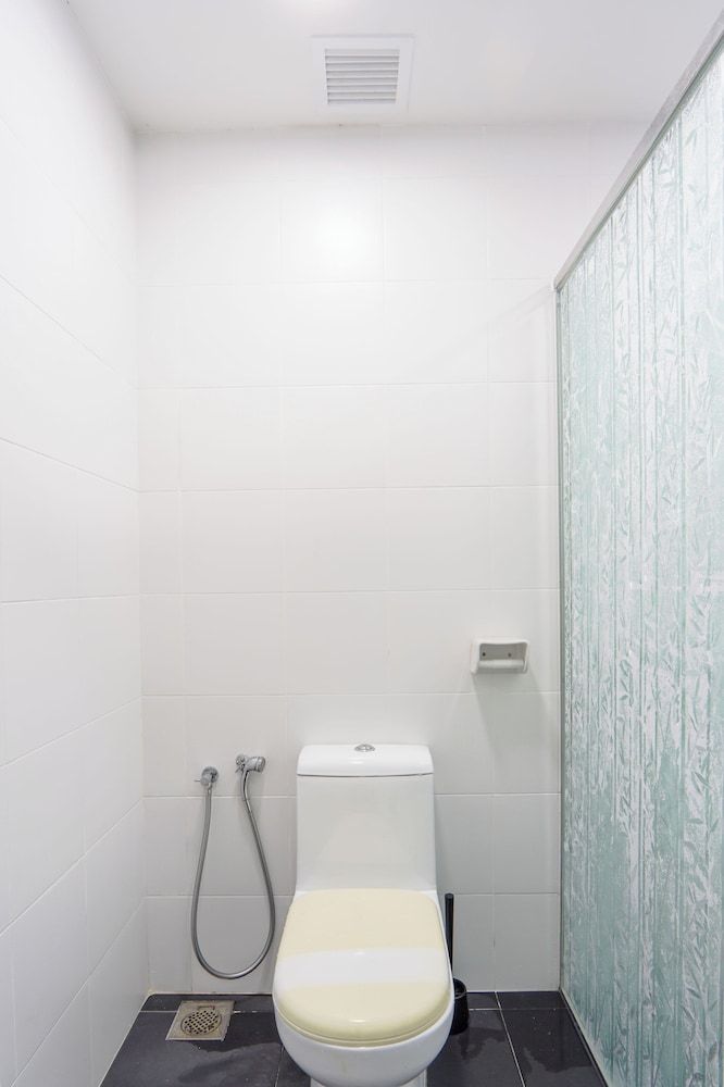 undefined Encorp Strand Residences by Airhost 3