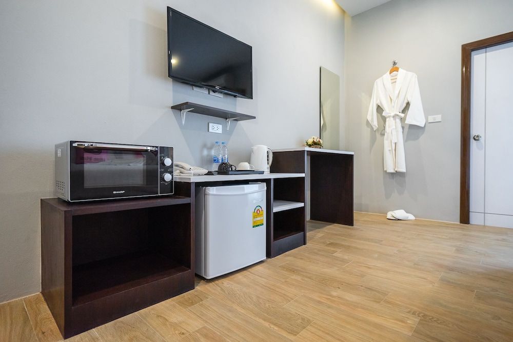 U Home Hotel Deluxe Room 7