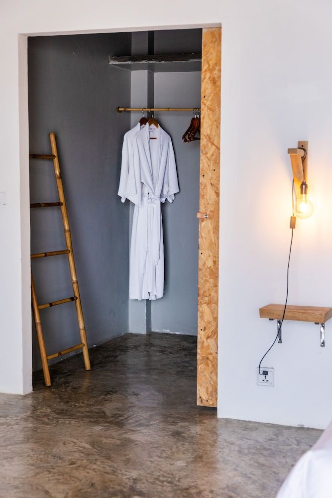 The Secret Garden Koh Rong Deluxe Double Room 4