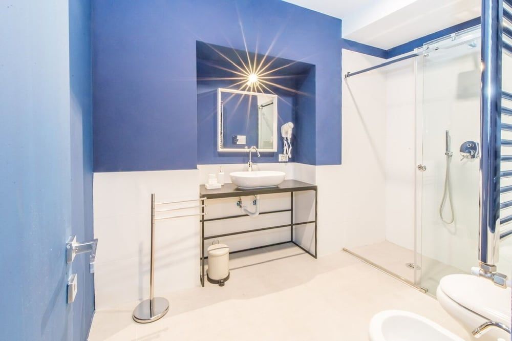 Dama Suite Deluxe Triple Room 6