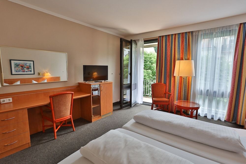 Classic Double Room, 1 King Bed, Non Smoking