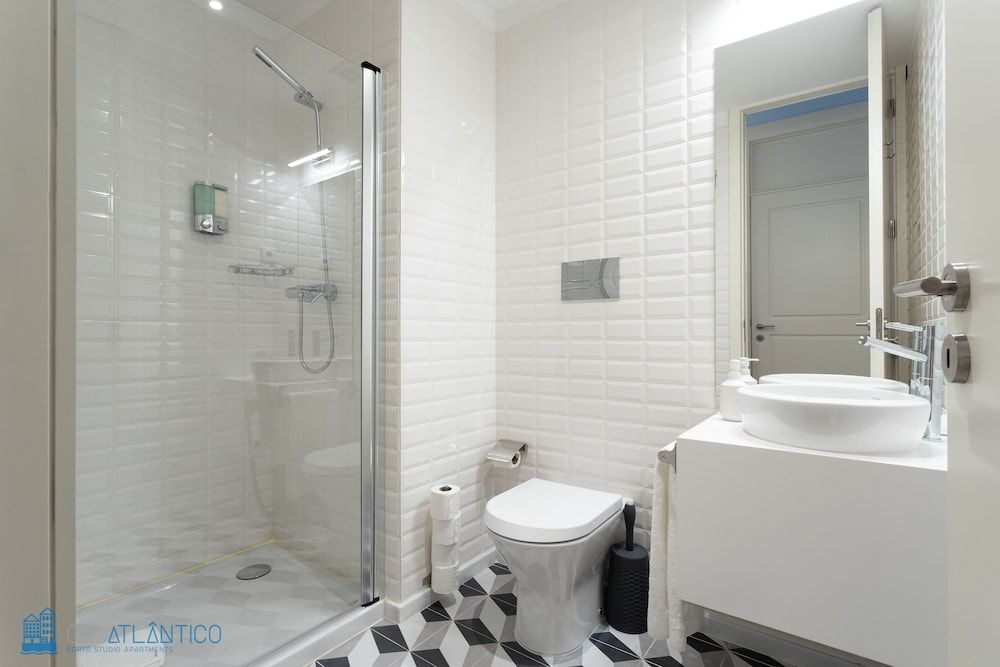 Geo Studios Santa Catarina Design Apartment, 1 Bedroom, City View 8