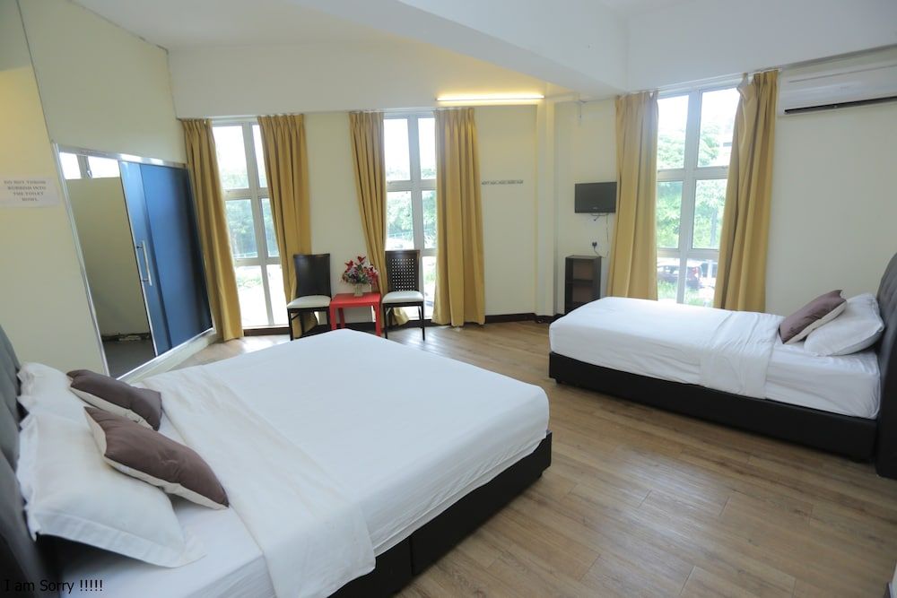 JAM Hotel near ERL Salak Tinggi Sepang 