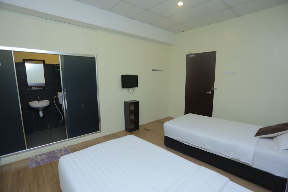 undefined JAM Hotel near ERL Salak Tinggi Sepang 4
