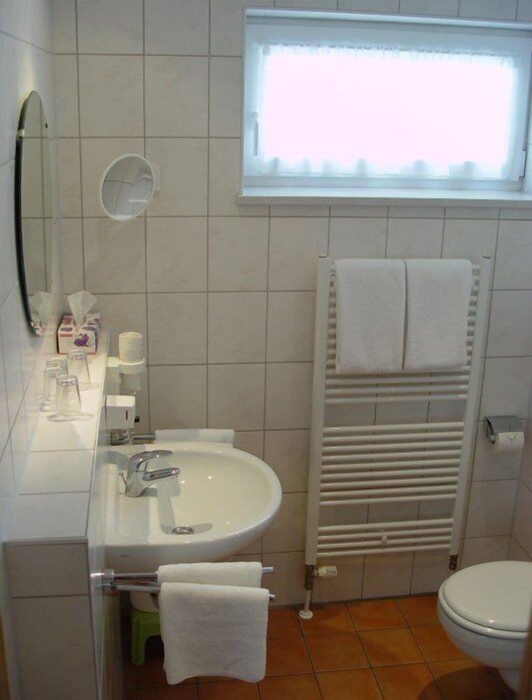 Hotel Garni Bettina Economy Single Room 7