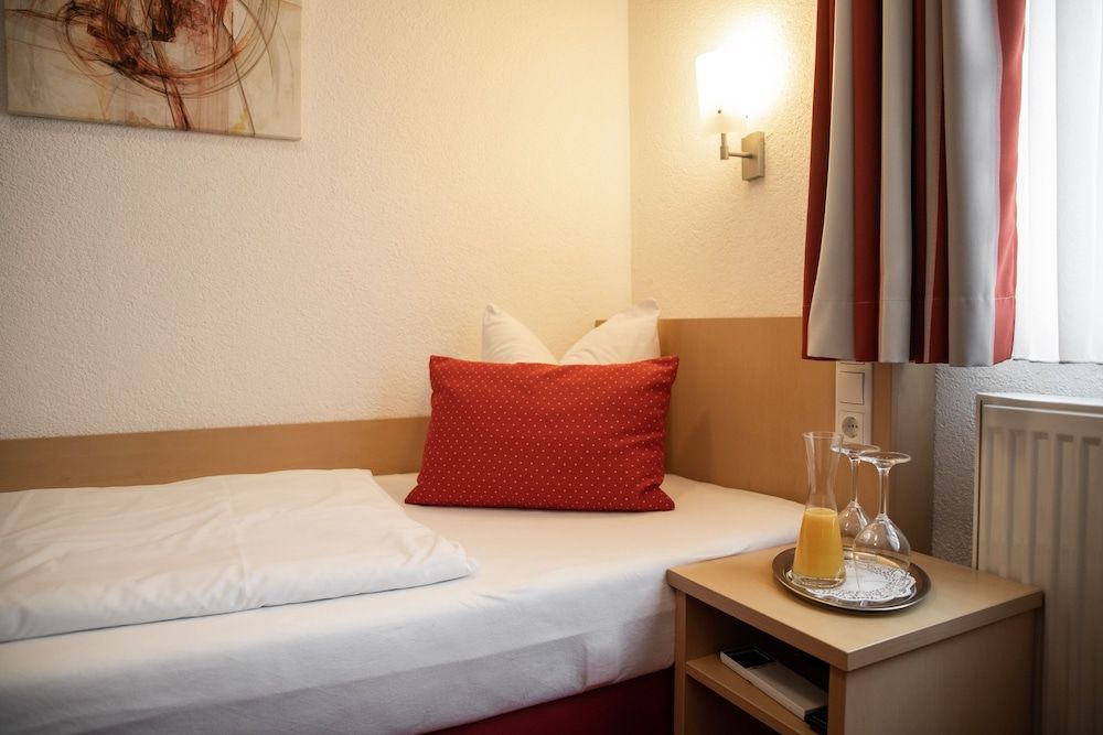 Hotel Garni Bettina Economy Single Room 5