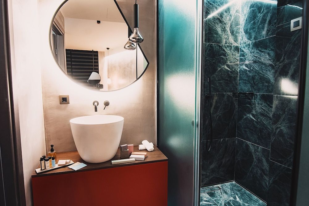 Project 3 urban chic hotel Deluxe Double Room 3