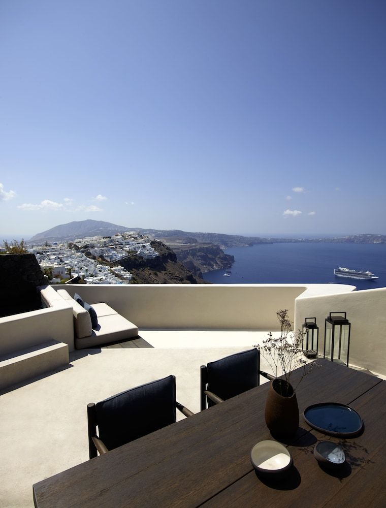 Vora Villa (Omikron)