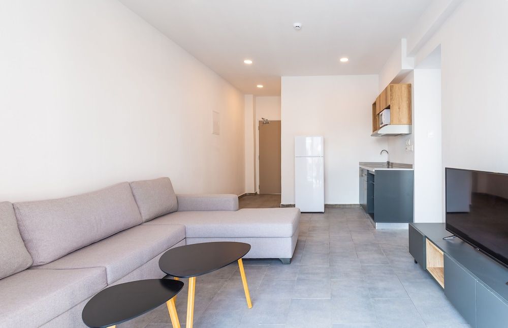 Zoi ayia Napa hotel Deluxe Suite, Pool View 4