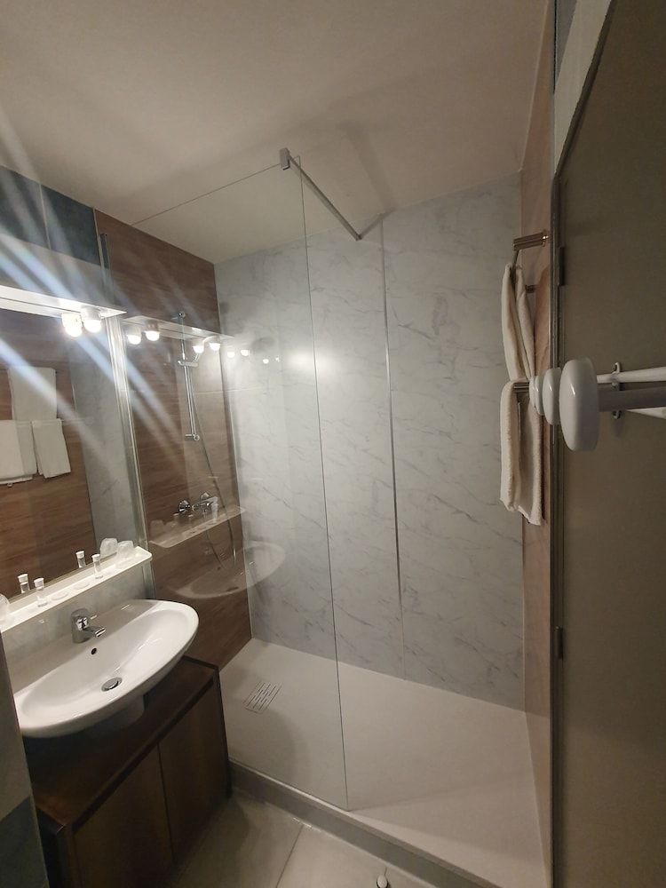 Hôtel Salea Family Room 4