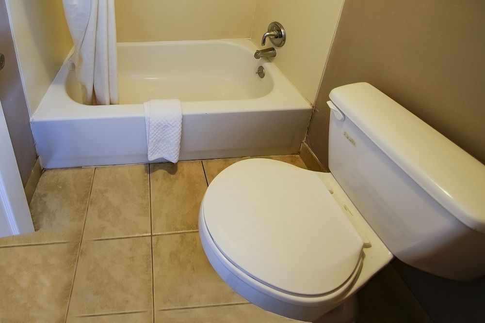 Cypress Inn & Suites Washington by OYO Room, 2 Queen Beds 6