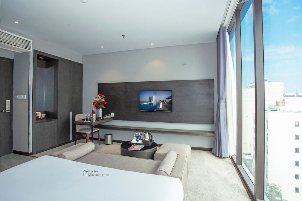 Grand Ocean Luxury Boutique Junior Suite Double With City View 15
