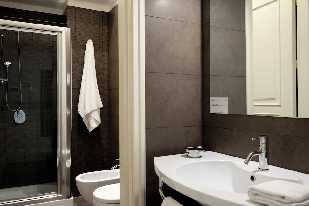 Palazzo Brunaccini Boutique Hotel Classic Room 8