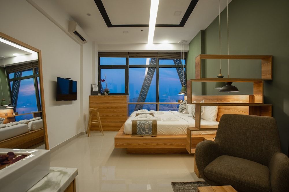 Snowbell Hotel Landmark Twin Room, 1 Bedroom, River View 10