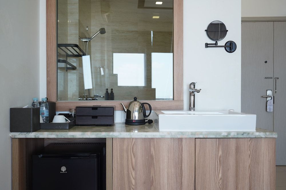 Snowbell Hotel Landmark Twin Room, 1 Bedroom, River View 7