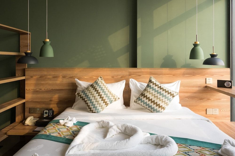 undefined Snowbell Hotel