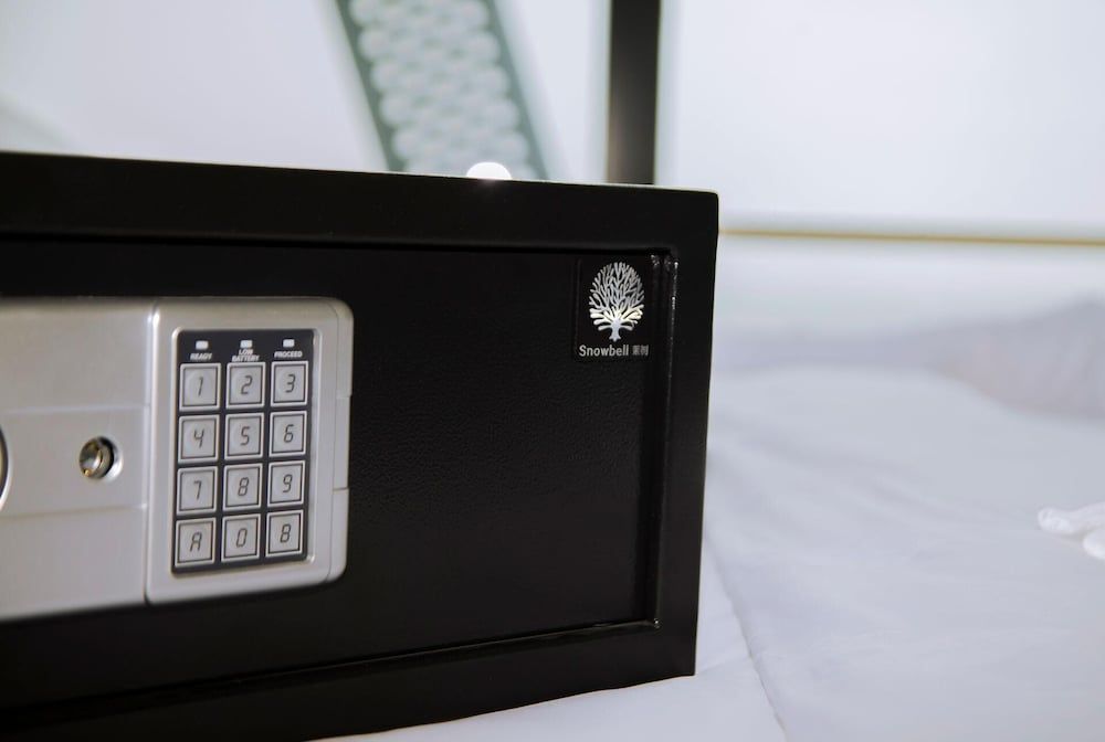 Snowbell Hotel Landmark Twin Room, 1 Bedroom, River View 15