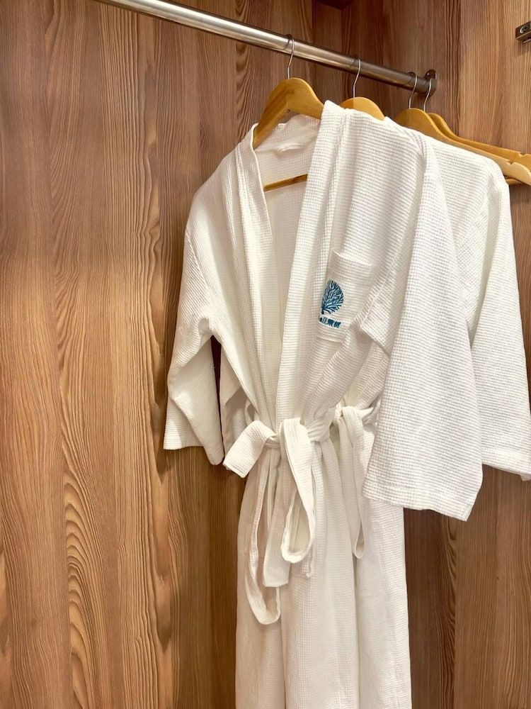 Snowbell Hotel Landmark Twin Room, 1 Bedroom, River View 16