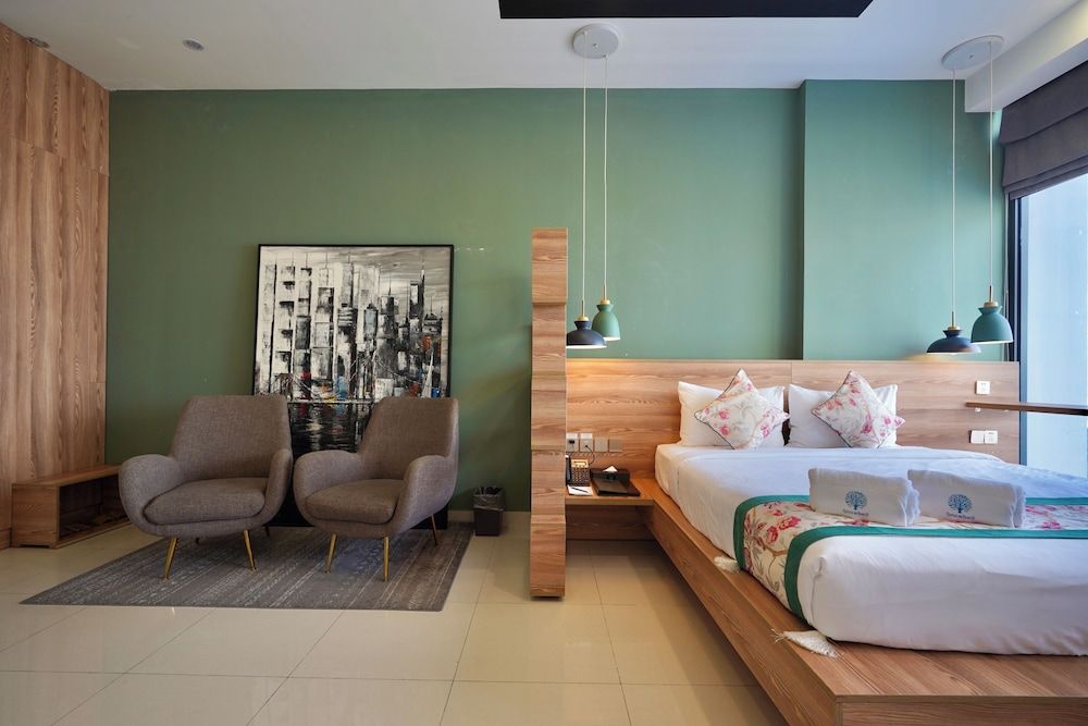 Snowbell Hotel Landmark Twin Room, 1 Bedroom, River View 3