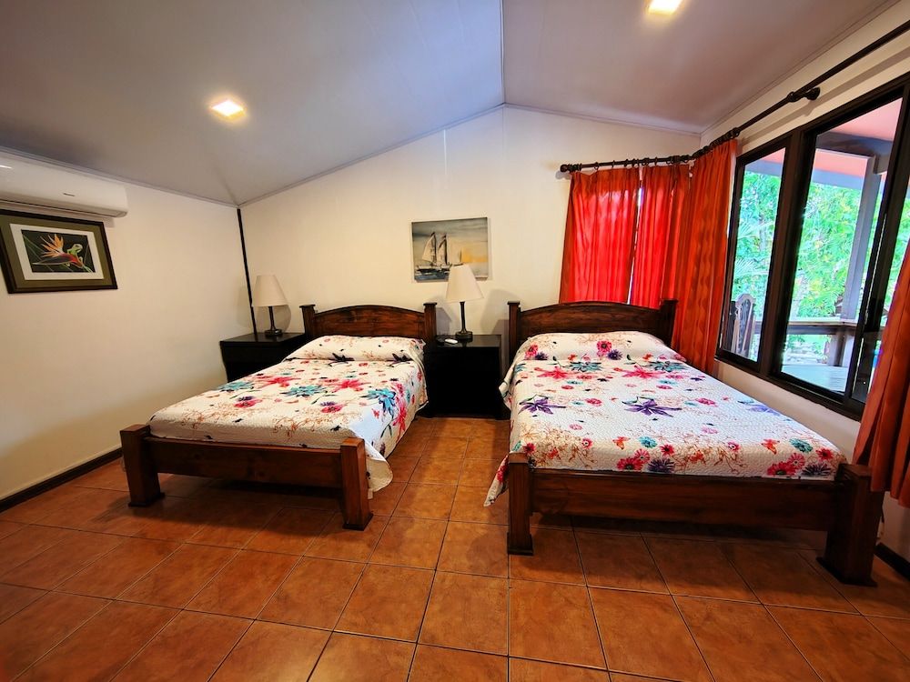 Hotel Los Ranchos Deluxe Room 2