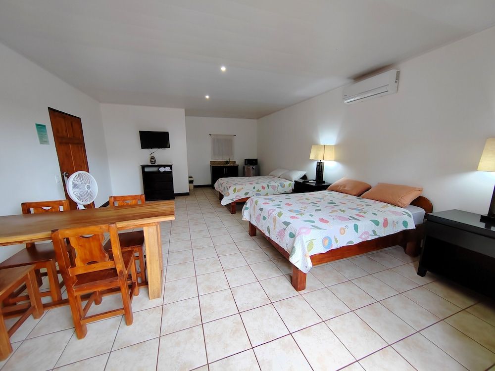 Hotel Los Ranchos Deluxe Room 3